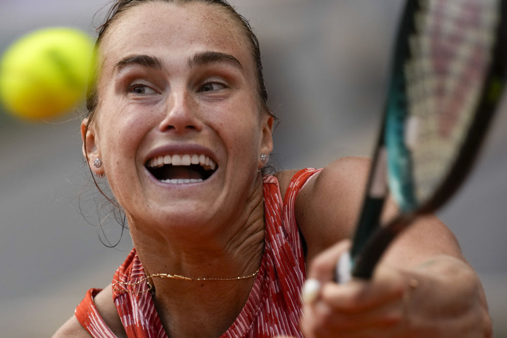 但他始终以 但他始终以