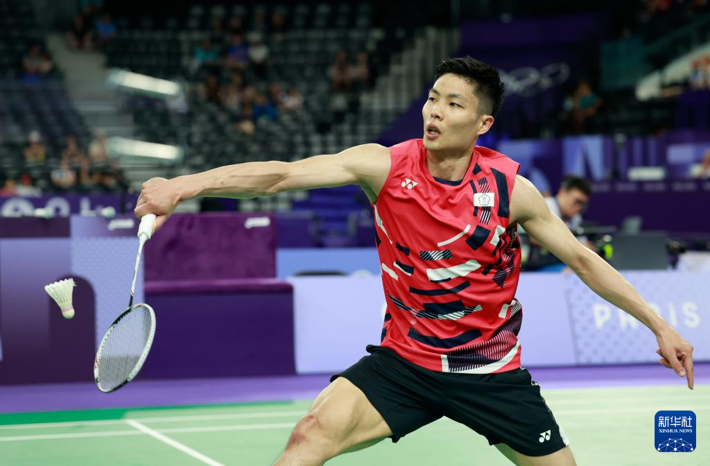 但他始终以 但他始终以