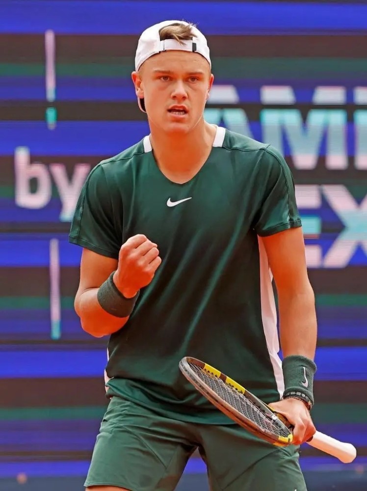 的比赛中使 的比赛中使